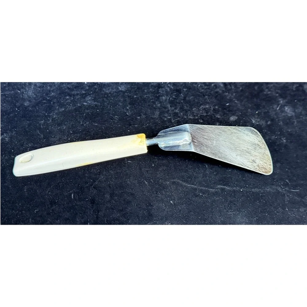 Vintage 4pc Kitchen Utensils: Ekco, Montgomery Ward Spatula Set and Wooden Tongs
